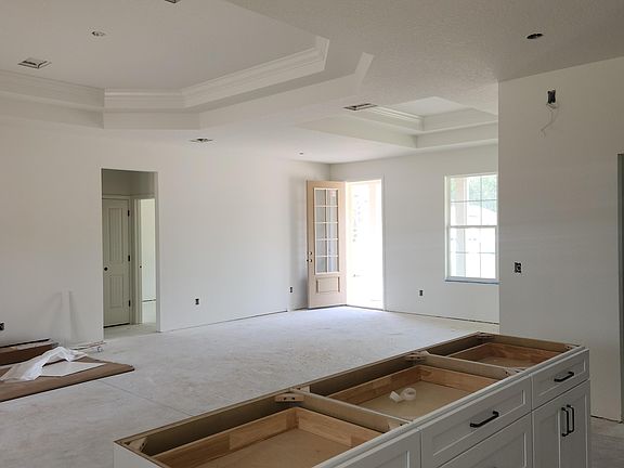 3rd image of 18178 Maberly Rd