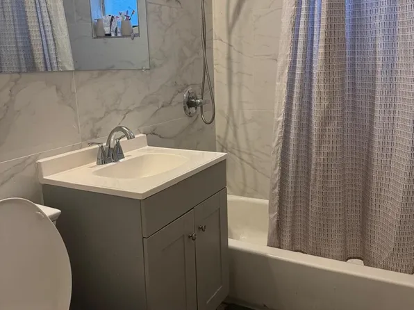 958 W 4th Street, Riviera Beach, FL 33404