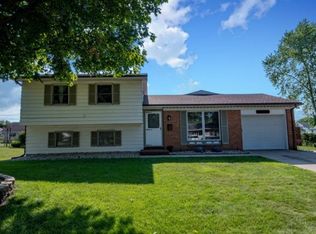 217 Parkwood Ln, South Bend, IN