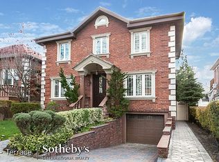 6542 Cromwell Cres, Rego Park, NY 11374