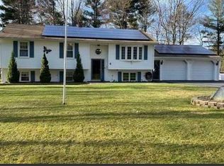 6 Whitney St, Gardner, MA 01440