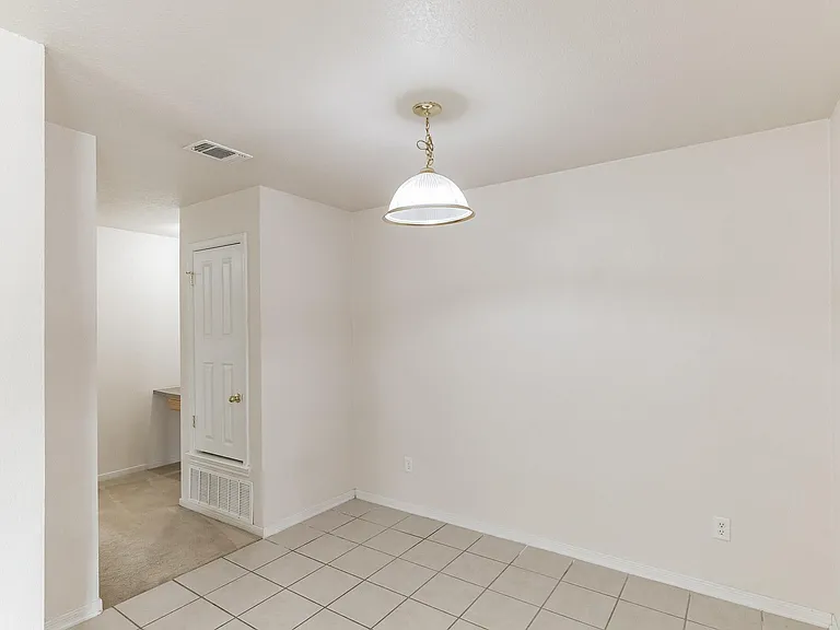 319 Cedar Ridge Dr #A — Photo 14