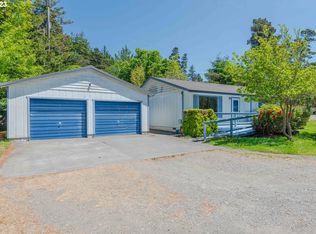 328 11th St, Port Orford, OR