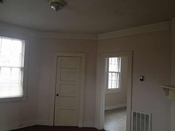 3rd image of 136 Rice St