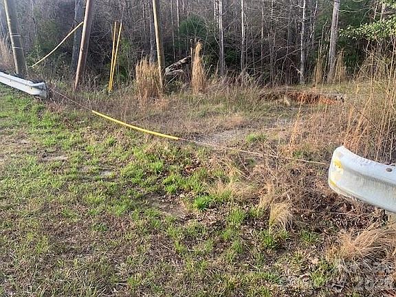 4th image of Holbert Cove Rd