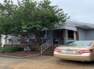 107 N Fredericksburg Ave, Ventnor City, NJ 08406