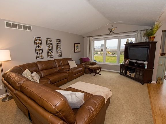 4th image of 30868 Mast Dr