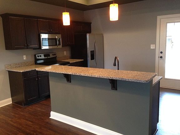 3rd image of 116 Capital St