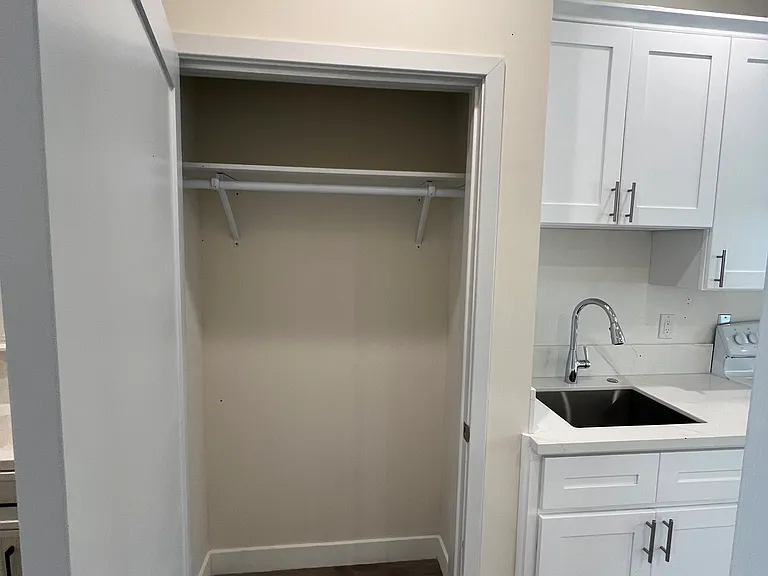 11616 Hamlin St #11620 — Photo 11