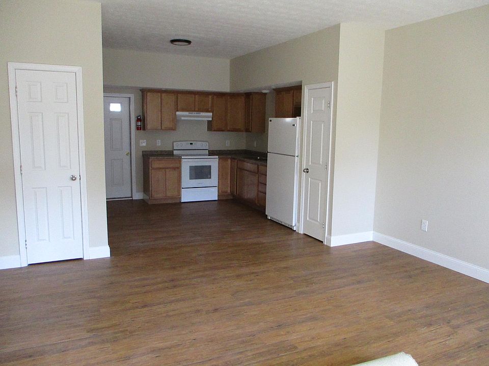 2nd image of 11 E Dezeng St