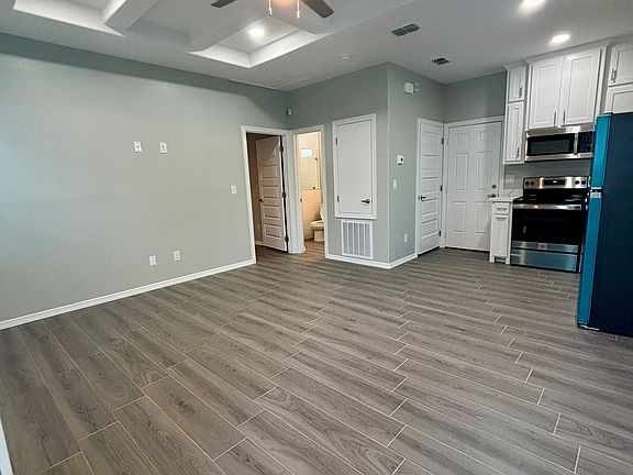 5th image of 3012 W Kenwood St Unit 1