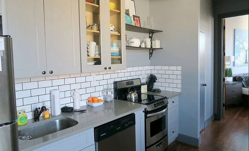1st image of 27 Spencer Pl #5D