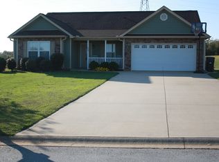 376 Granny Doris Blvd, Inman, SC 29349