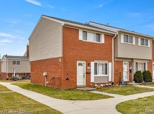 8063 Coventry St, Westland, MI 48185