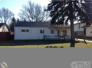 2610 Genes Dr, Auburn Hills, MI 48326