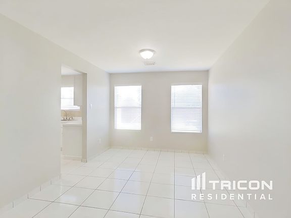 4th image of 1518 Carbonear Dr