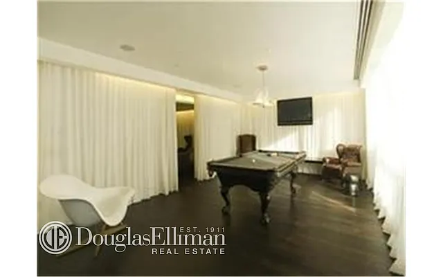 Rented by Douglas Elliman | media 23