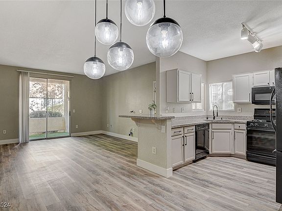 4th image of 1830 N Buffalo Dr Unit 1036