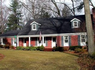 518 Pines Lake Dr E, Wayne, NJ 07470