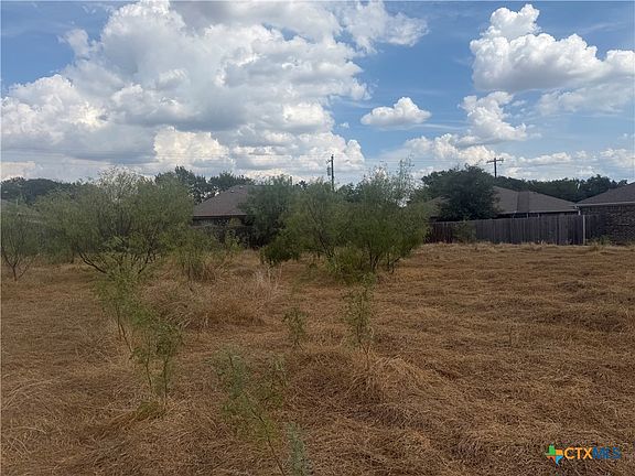 5th image of 246 Old Waco Rd