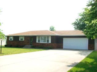 8468 Bass Rd, Manito, IL 61546