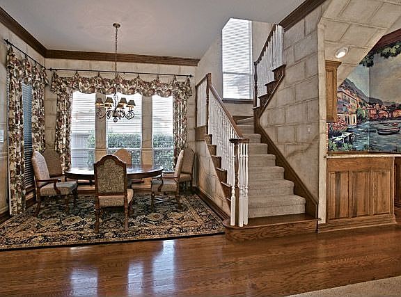 5th image of 225 Bent Creek Ct