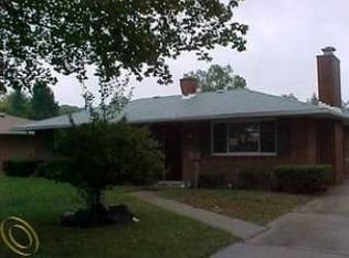 5343 Harding St, Wayne, MI 48184