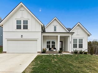 2000 Southern Oak Chase Dr, Smyrna, TN 37167