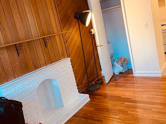 4th image of 311 E 80th St #15F
