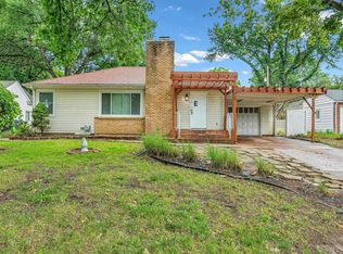 3725 SW Huntoon St, Topeka, KS 66604