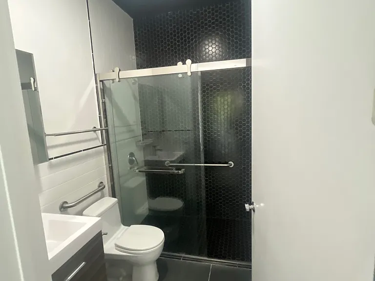 440 E 115th St #2B — Photo 4