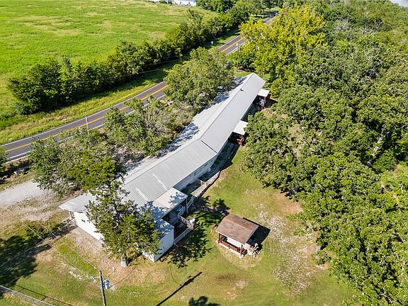 3rd image of 22244 N Highway 281