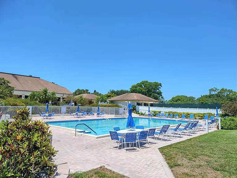 650 Bird Bay Dr E #105 — Photo 38
