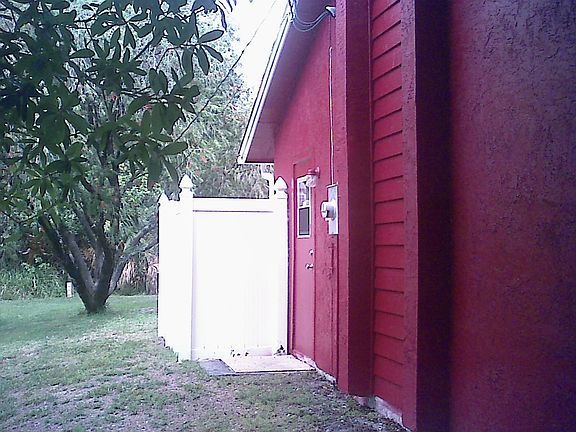 2nd image of 1157 SW Broadview St