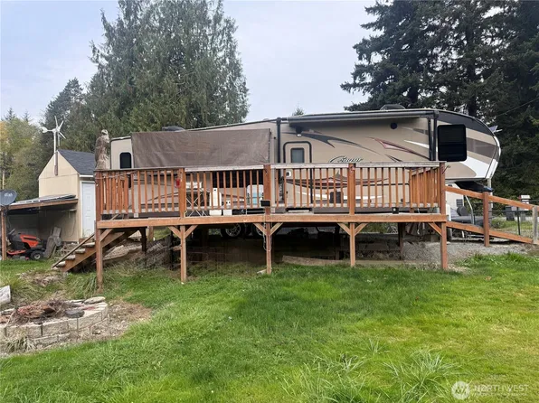 414 Noble Street Ct, Hamilton, WA 98255
