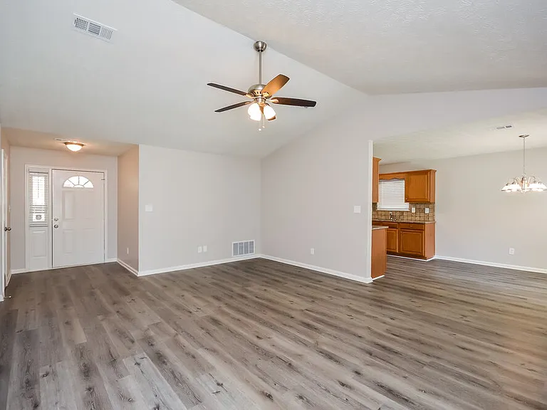 306 Ashley Manor Way — Photo 4