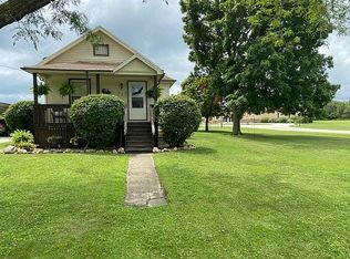 717 W Seminary Ave, Onarga, IL 60955