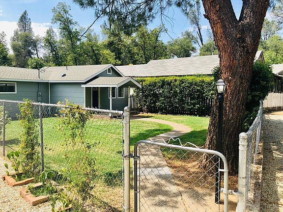 2nd image of 728 Miller Ave