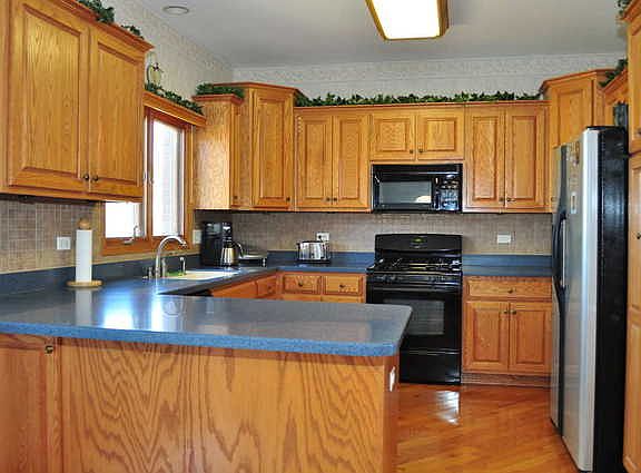 5th image of 1297 Woburn Dr