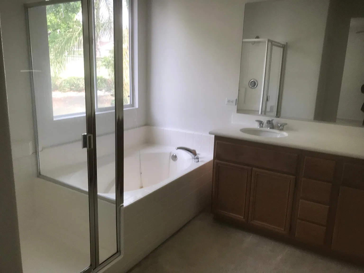 2427 Kellogg Ct — Photo 4