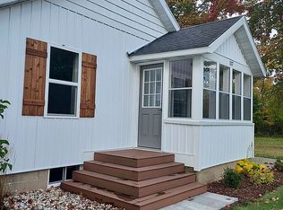 117 N 160th Ave, Holland, MI 49424