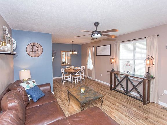 3rd image of 923 Mimosa Ln