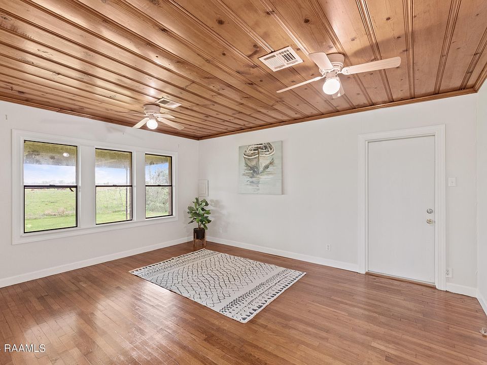 8358 Placide Rd, Maurice, LA 70555 Zillow