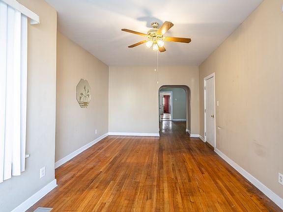 3rd image of 5513 W Van Buren St