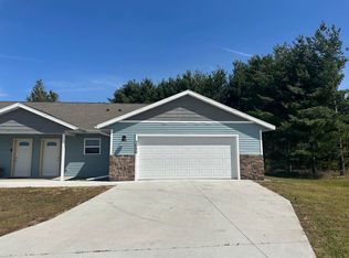 3040 Barrington Pl, Plover, WI 54467