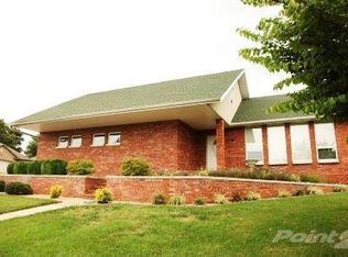 1352 W Evans St, Springfield, MO 65810