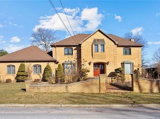 520 Comstock Pkwy, Cranston, RI 02921