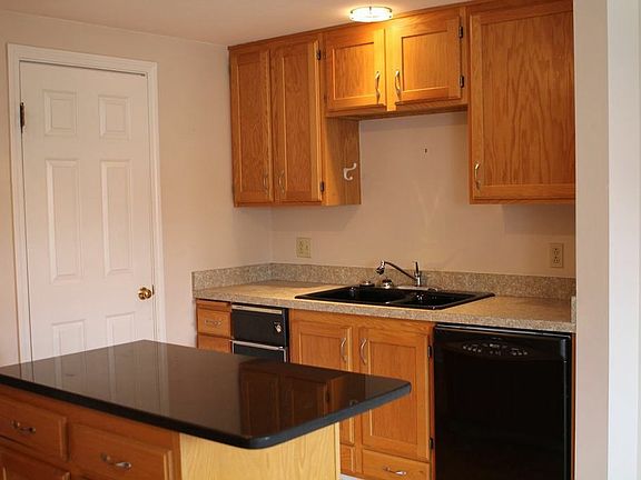 2nd image of 19000 Lake Rd APT 11