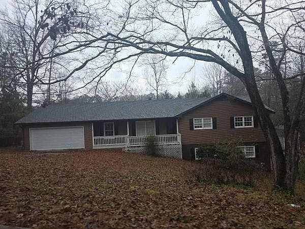 1st image of 110 Thornwood Dr SW