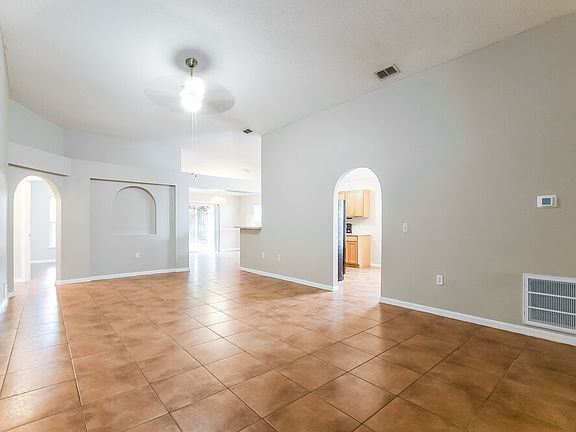 3rd image of 3525 Stonefield Dr